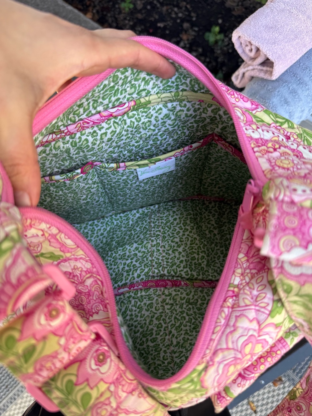 Vera Bradley Petal Pink Cargo
Sling - Picture 4 of 13